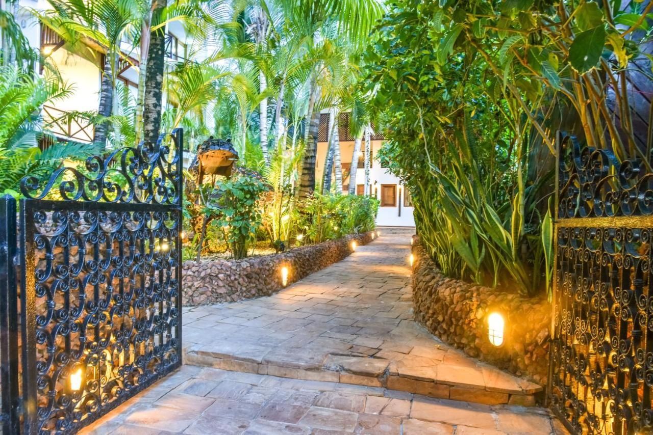Z Hotel Queen Room Garden View