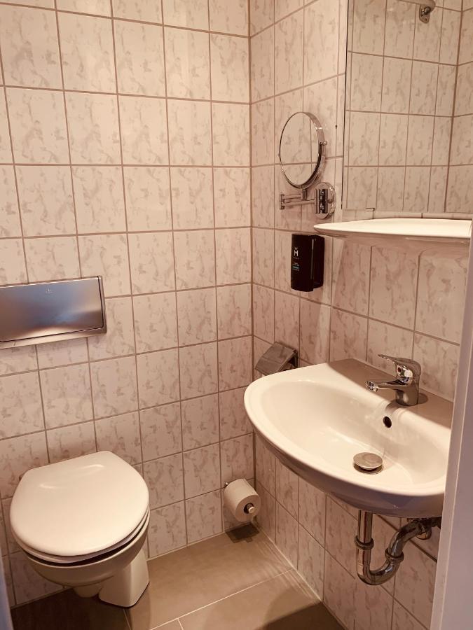 Single Room,1018306699:JPEG