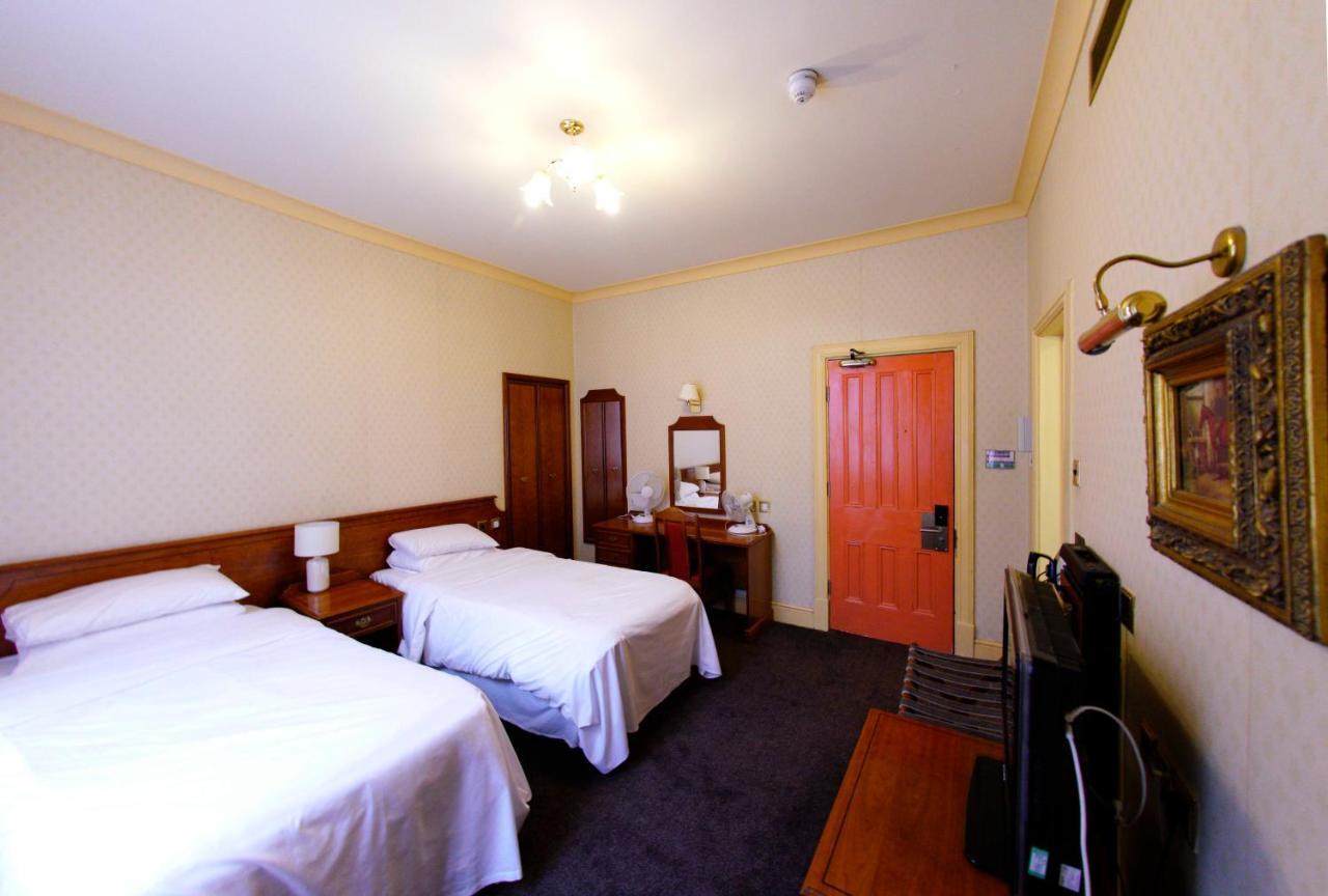 Standard Twin Room,1025165800:JPEG