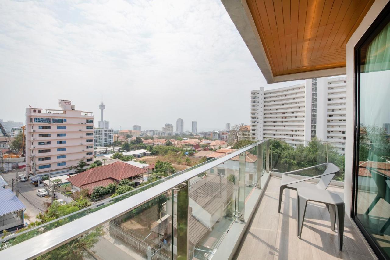 Deluxe Double Room with Balcony and Sea View