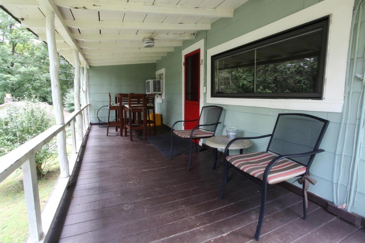 Cottage Eleven