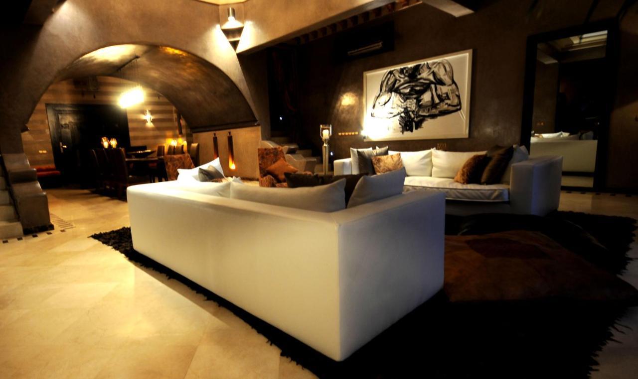 Six-Bedroom Villa