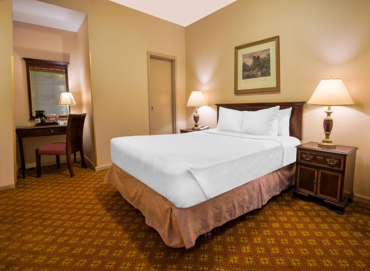Bronze, 1 Queen Bed    ,1084553065:JPEG