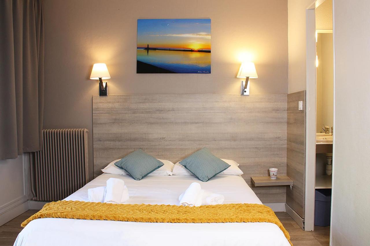 Two-Bedroom Apartment,1075796161:JPEG