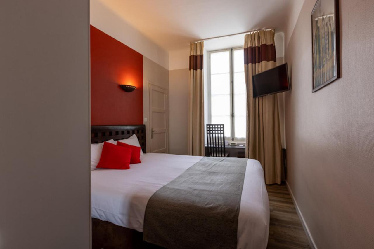 Chambre Lit Queen-Size Classique