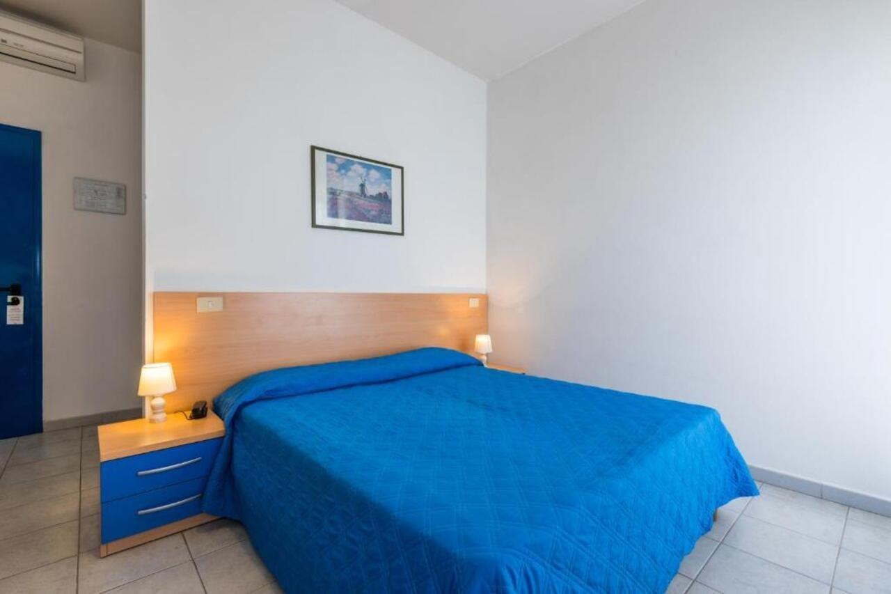 Standard Double Room,1139157403:JPEG