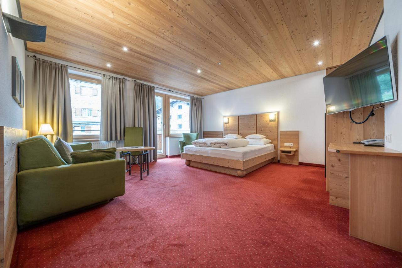 Double Room Mountain View