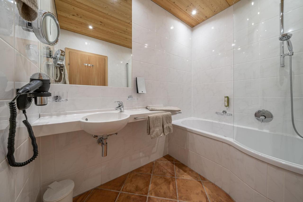 Double Room Mountain View