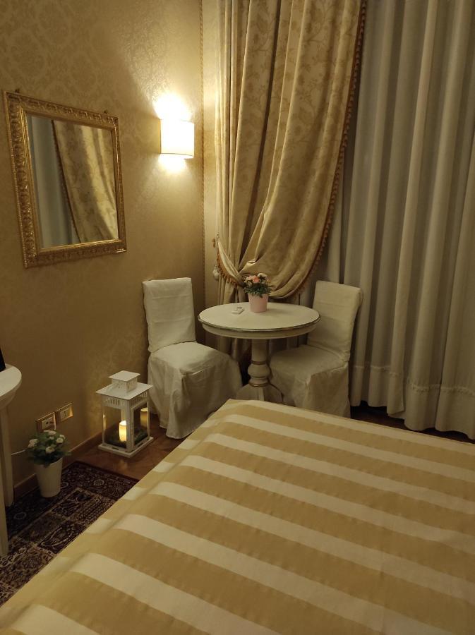 Double Room Balcony Canal View Private External Bathroom Aisle