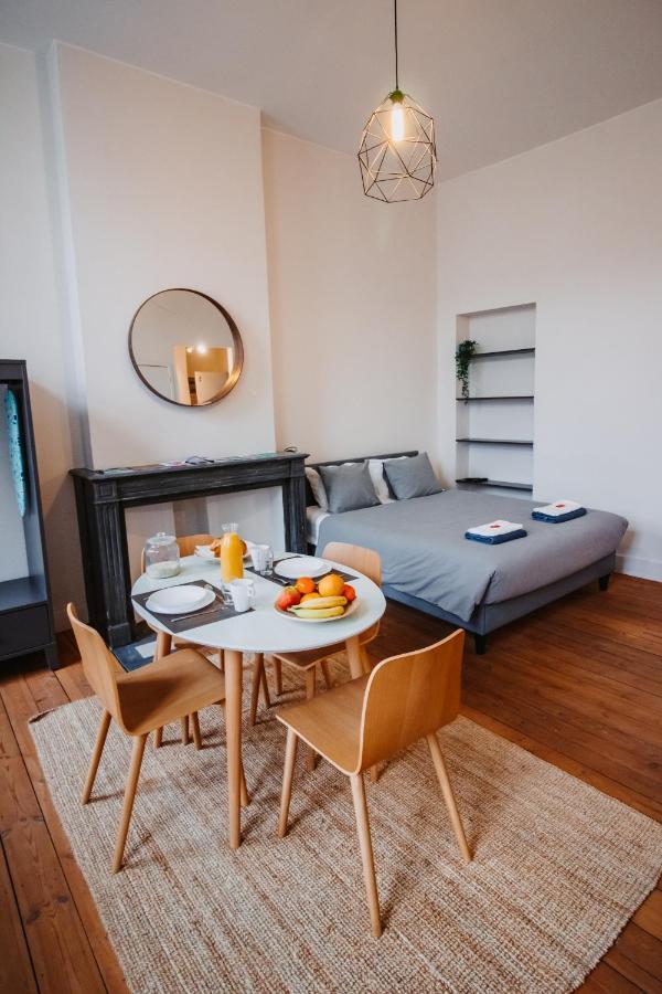 Studio Apartment