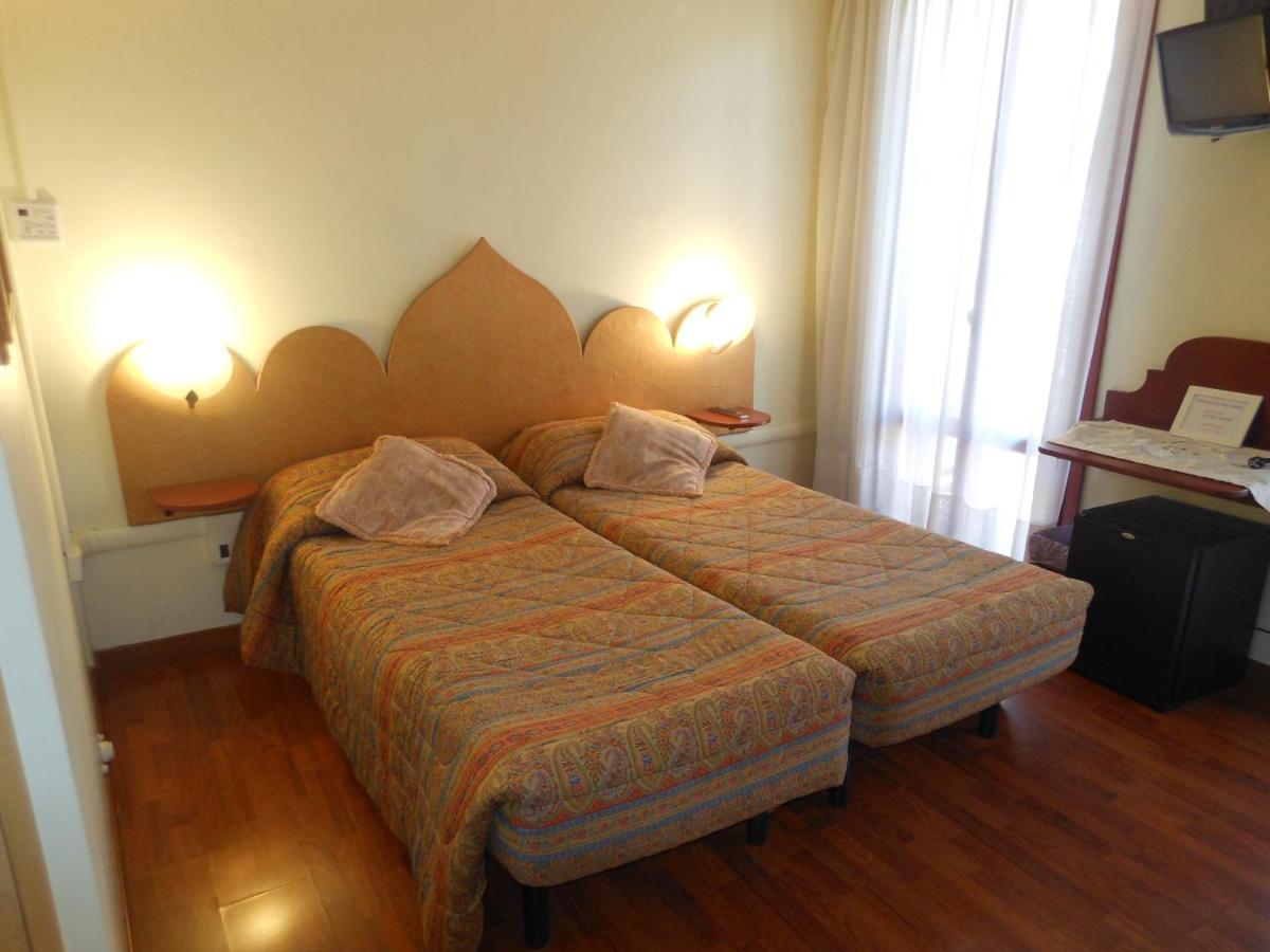 Double or Twin Room Terrace
