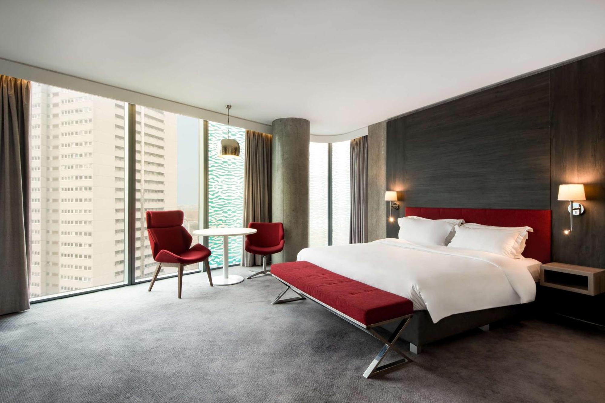 Suite City View
