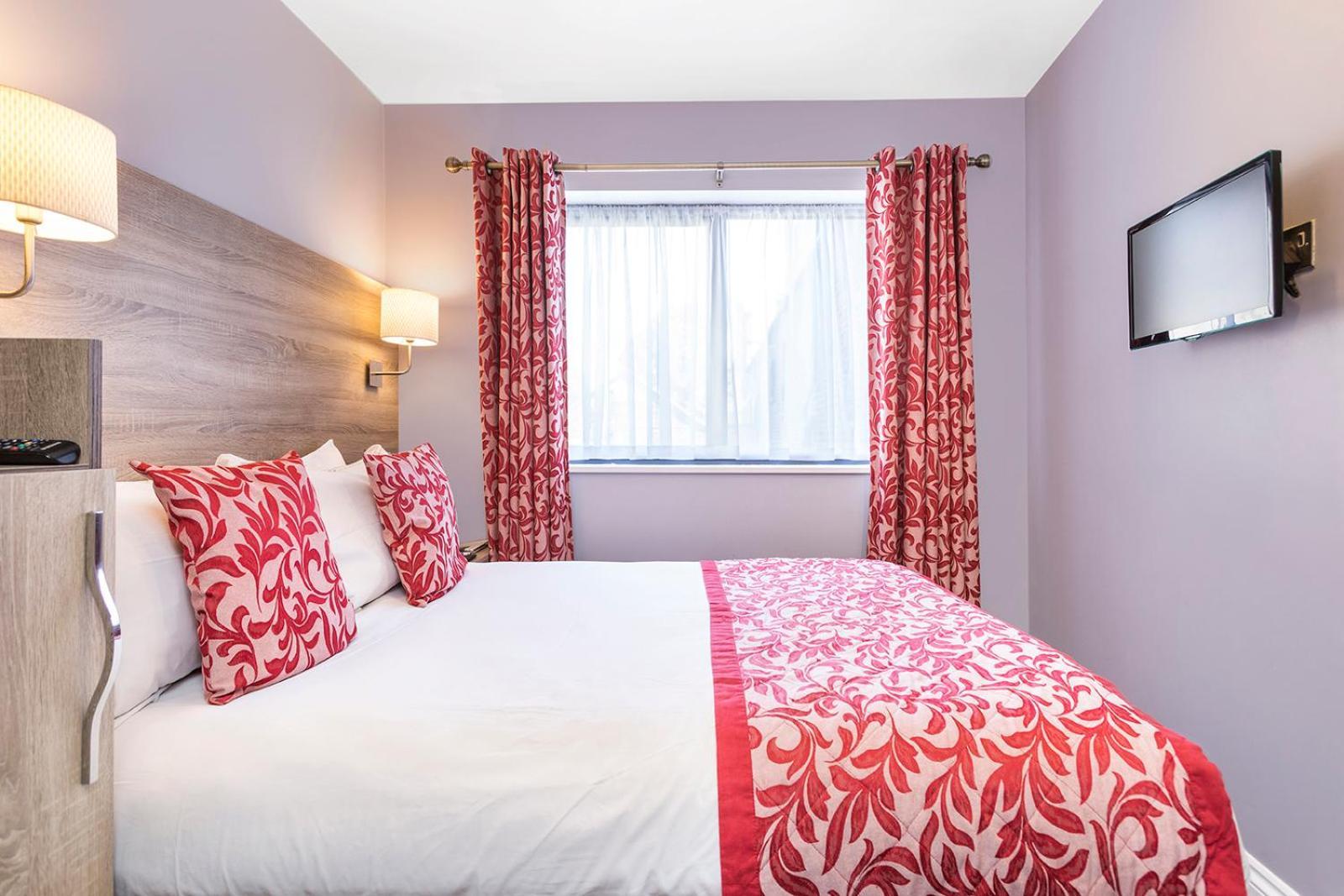 Small Double Room Window Double Bed