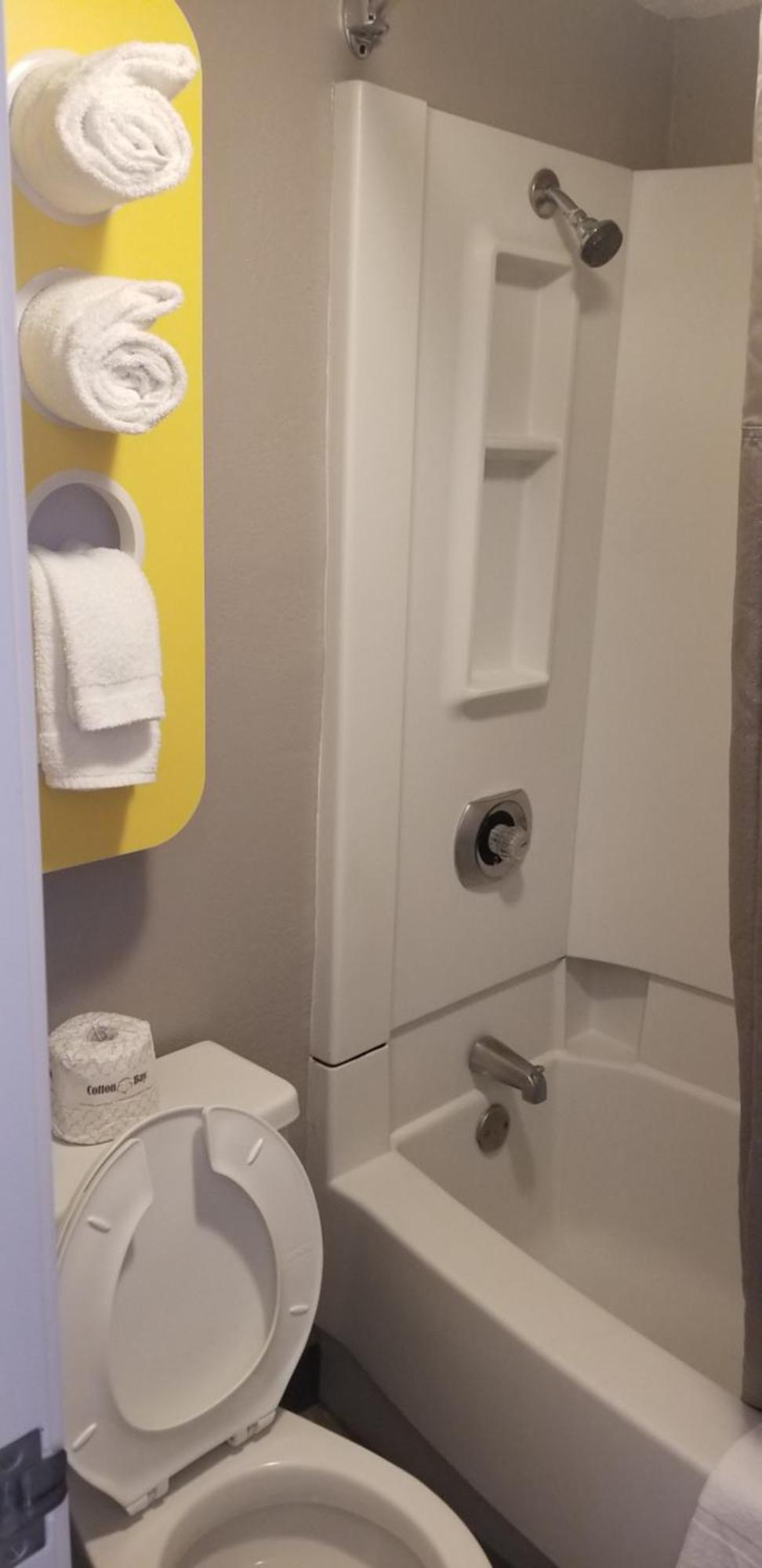 King Room - Non-Smoking