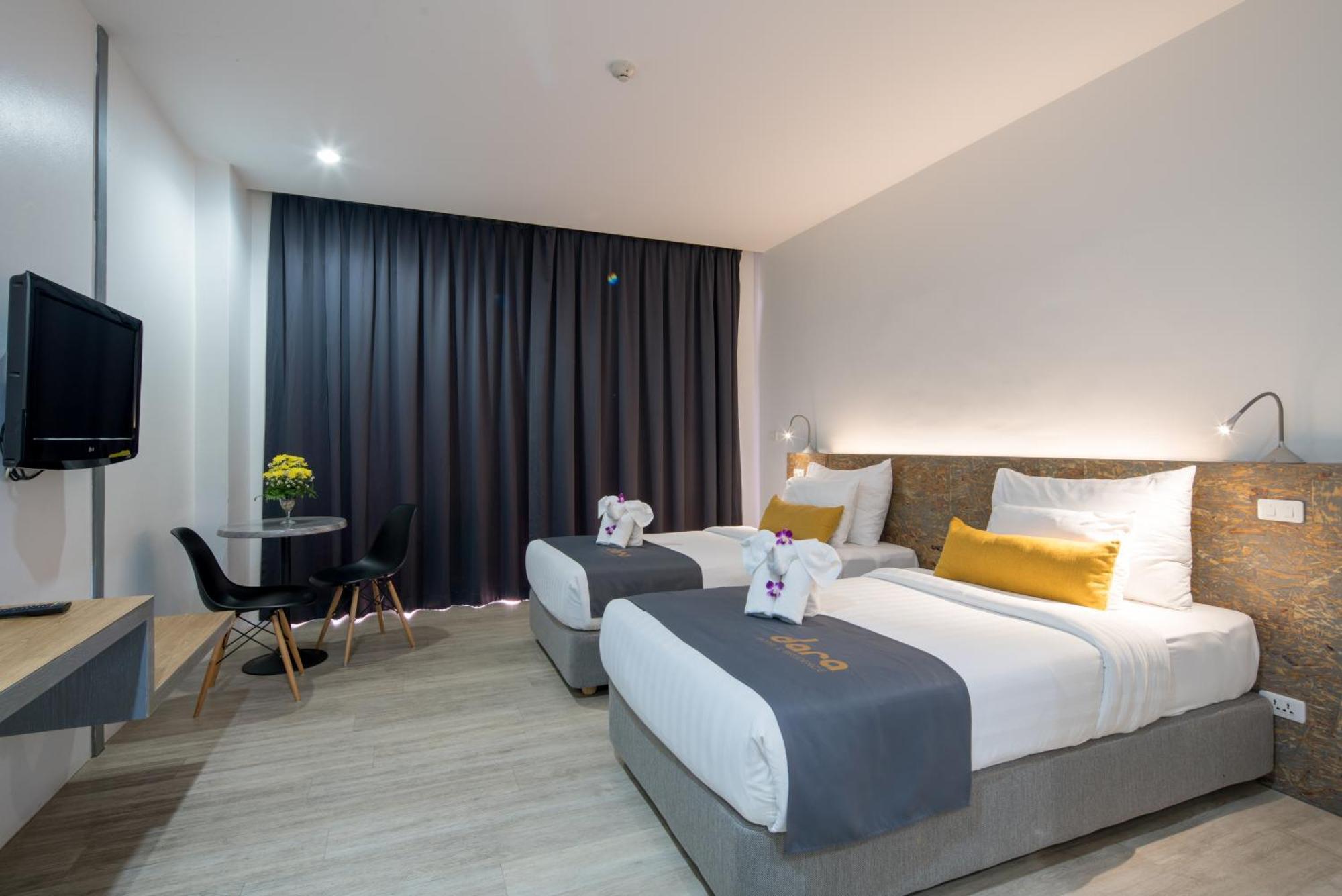 Deluxe Twin Room Balcony