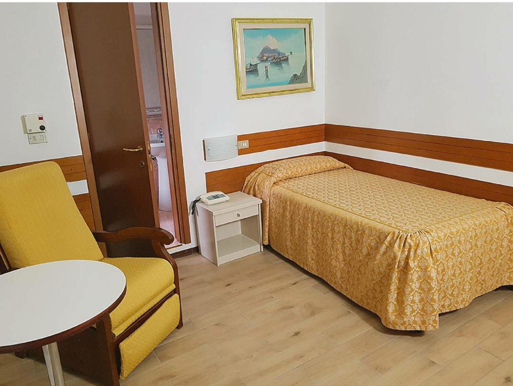 Economy Single Room