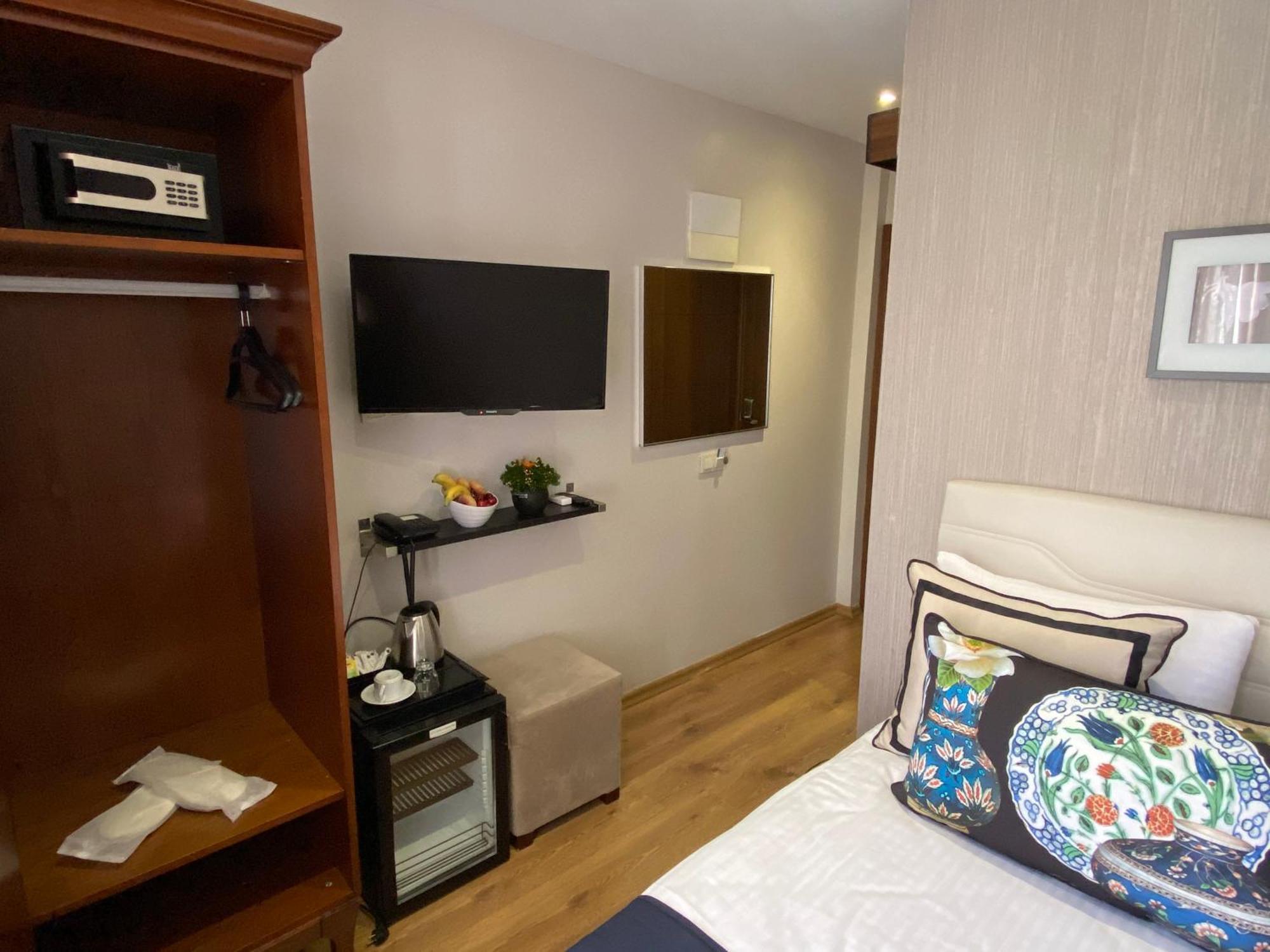 Deluxe Single Room