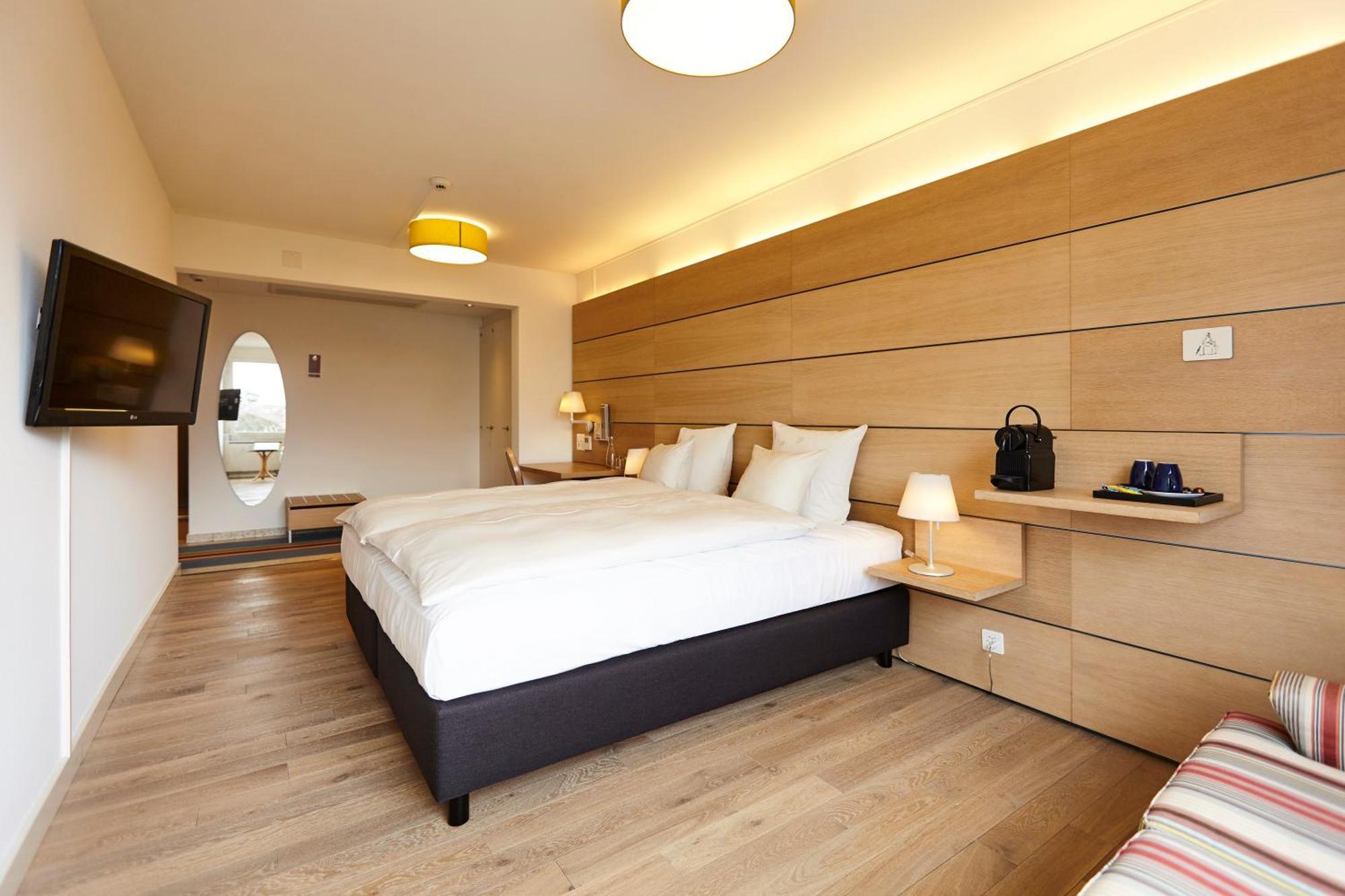 Large Double Room,1216755070:JPEG