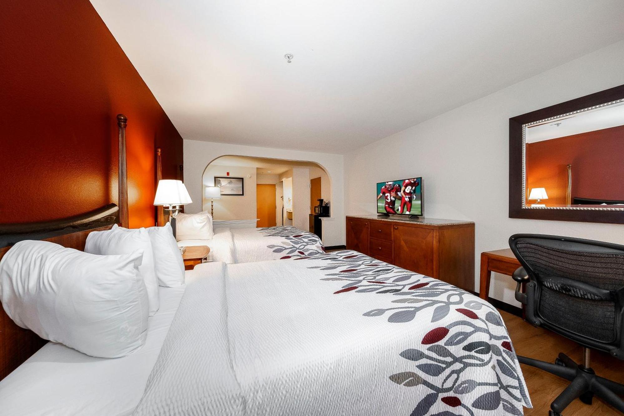 Deluxe Room with Two Double Beds Non-Smoking,1218270331:JPEG