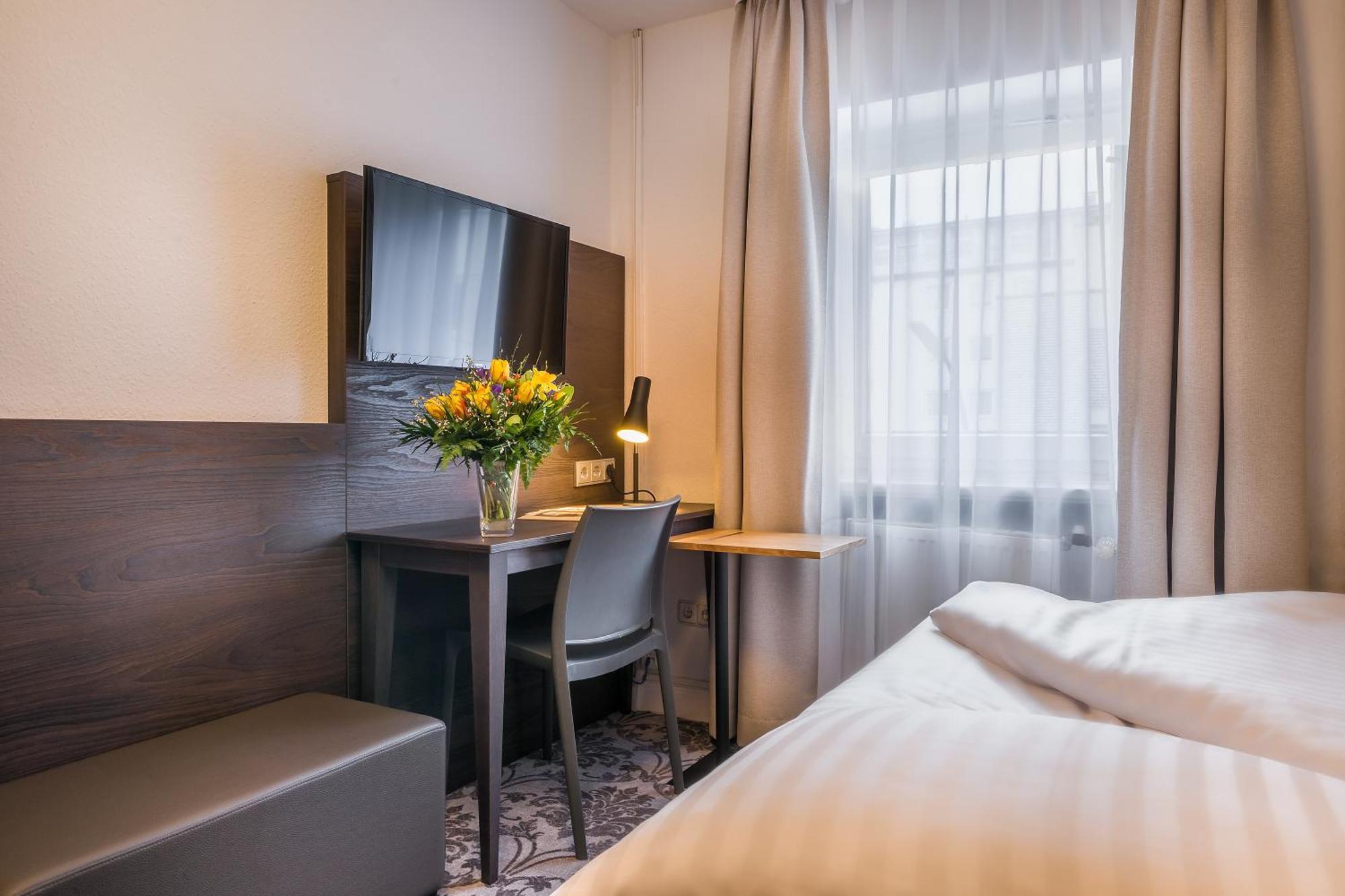Standard Single Room