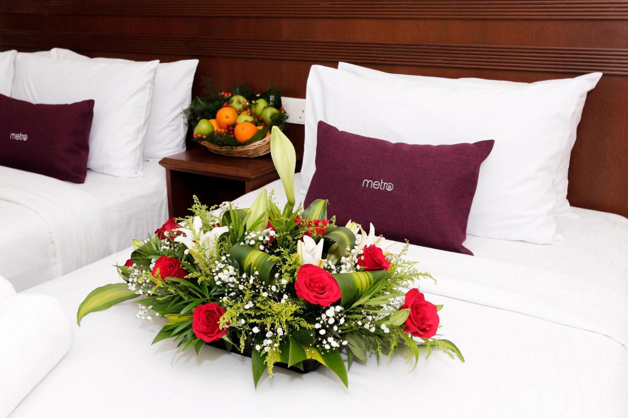 Family Triple 01 King bed & 01 Single bed