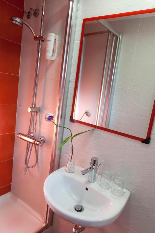 Chambre Double ou Lits Jumeaux