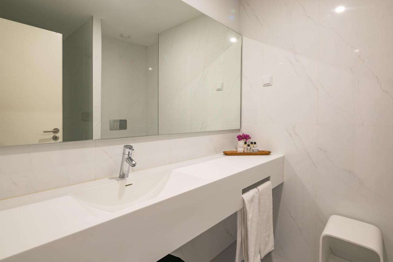Suite with Balcony,1231473881:JPEG