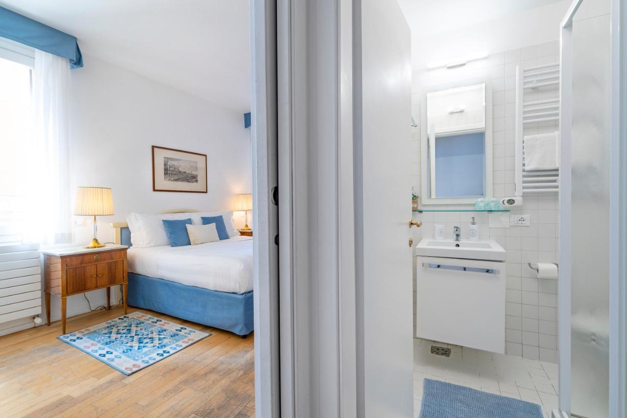 Deluxe Double Room Canal View