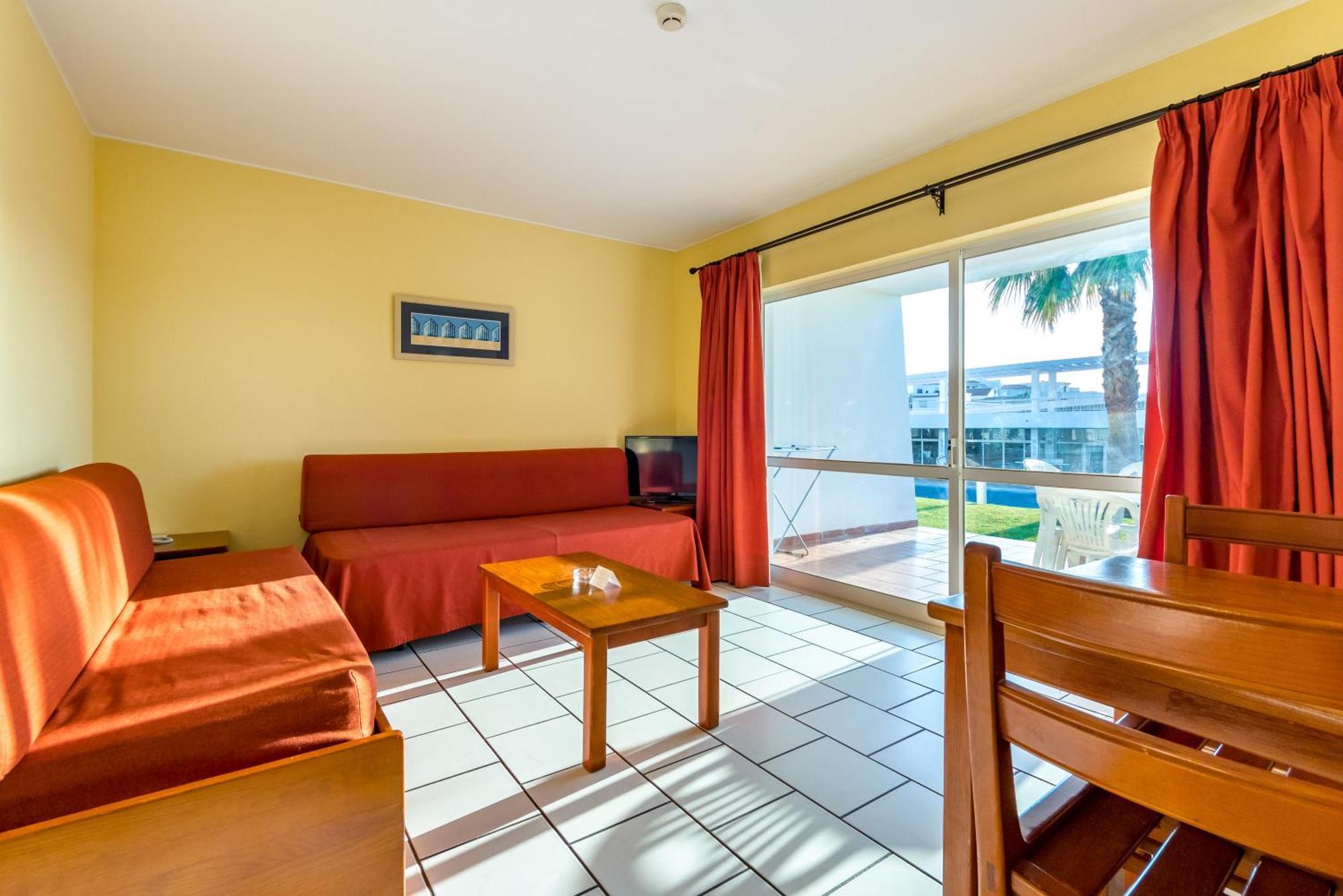 One-Bedroom Apartment (4 Adults)