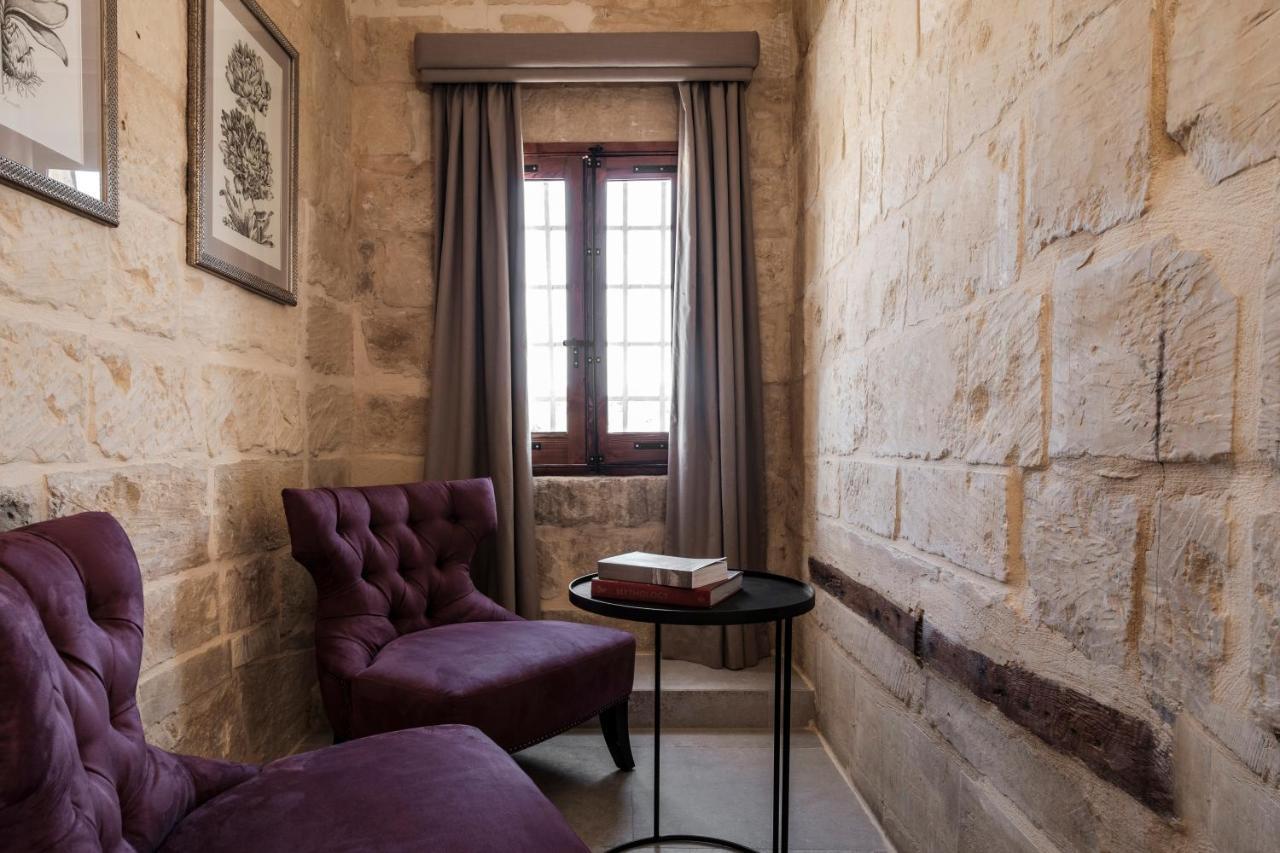 Traditional Classic Room,1268975650:JPEG