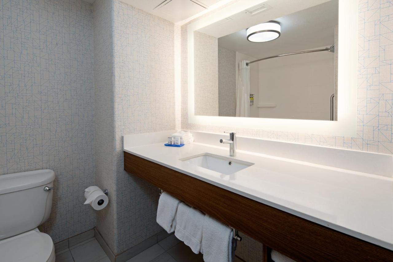 Standard Room,1272581878:JPEG