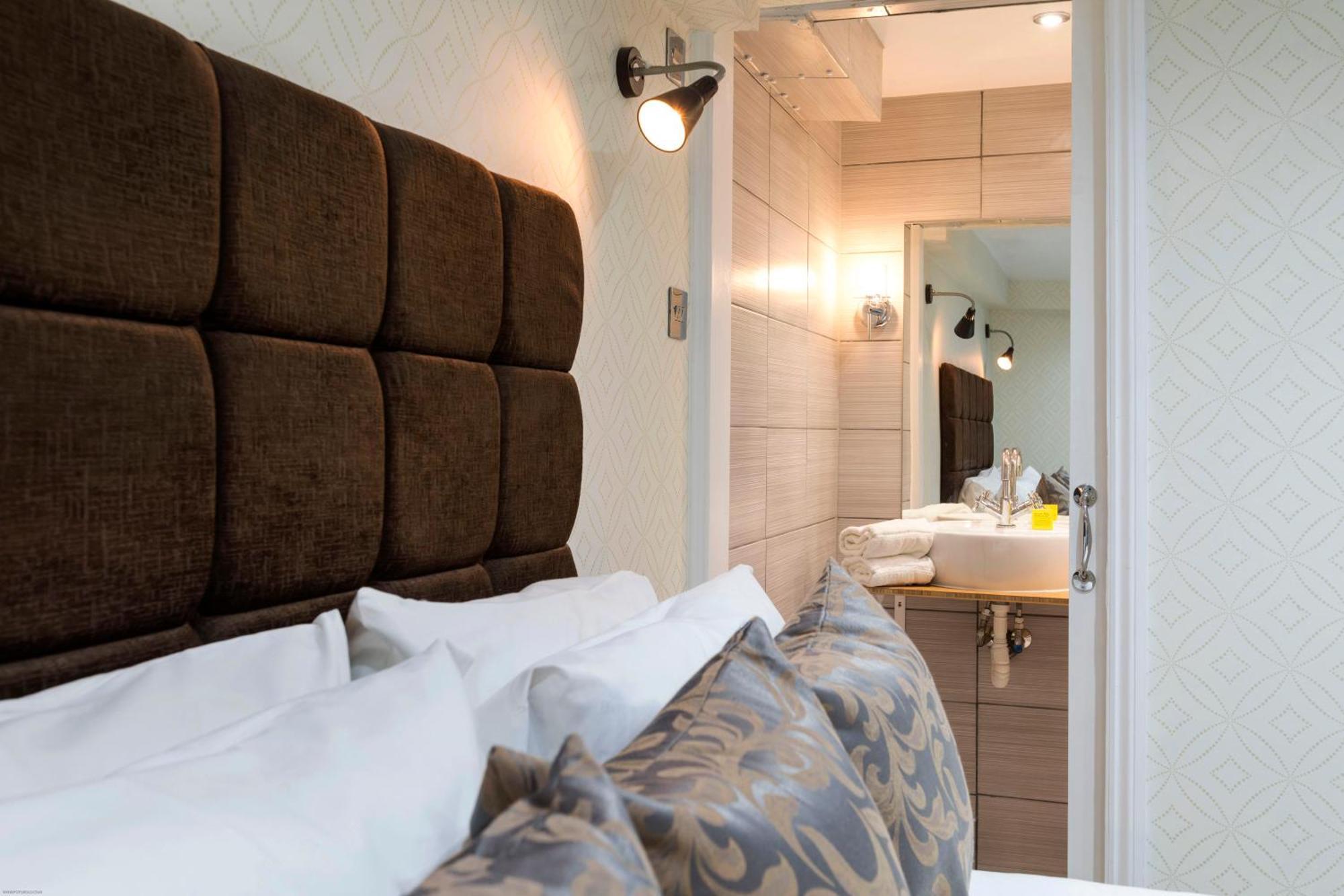 Quadruple Room with Shower,1133542755:JPEG