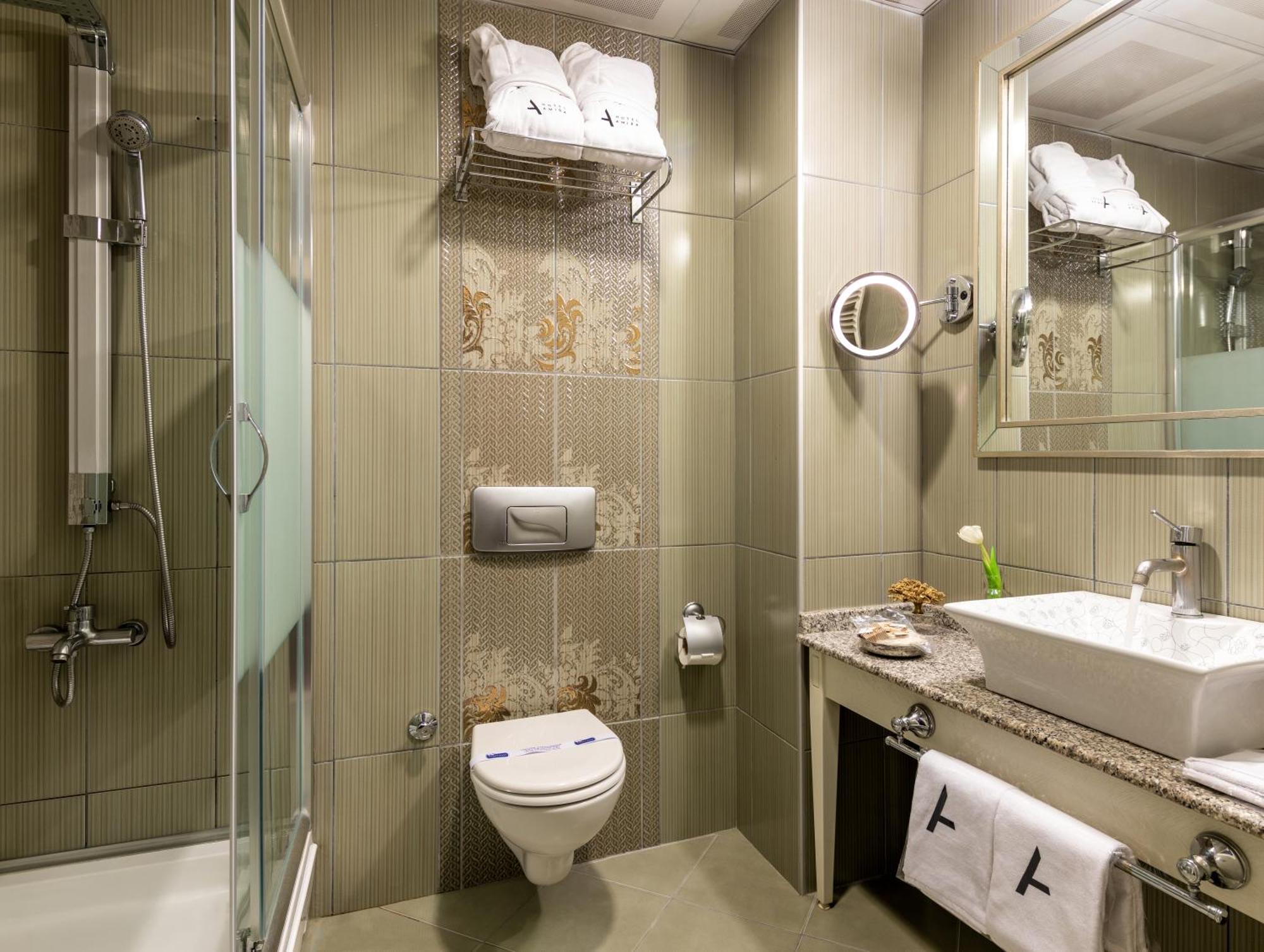 Economy Triple Room