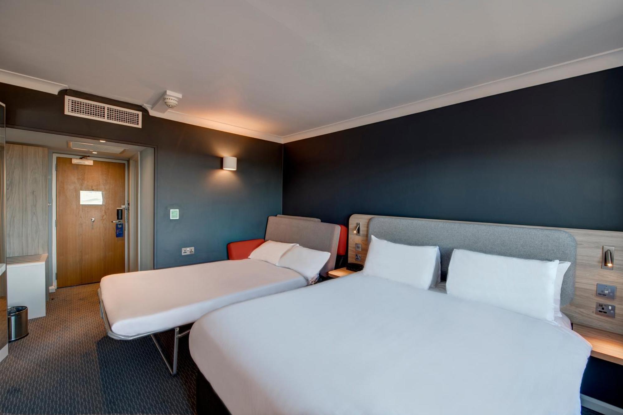 Standard Double Room Sofa Bed Hot