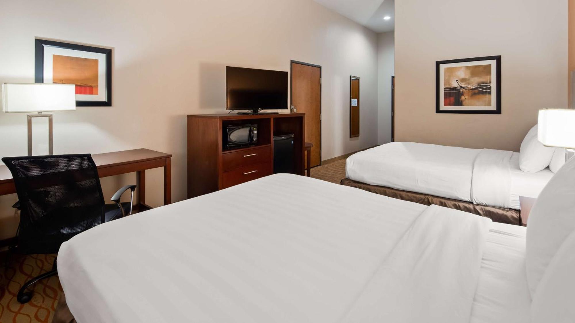Queen Room with Two Queen Beds - Non-Smoking,1659490906:JPEG
