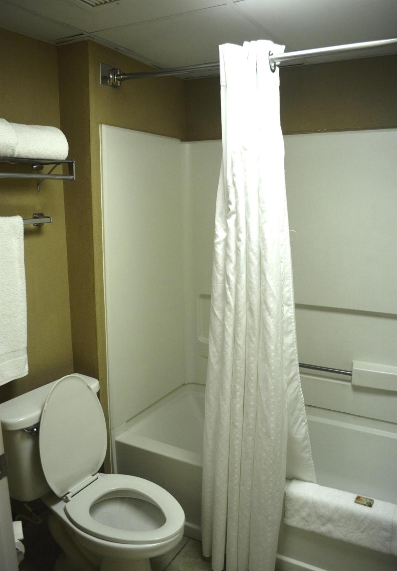 King Suite with Sofa Bed and Jetted Tub