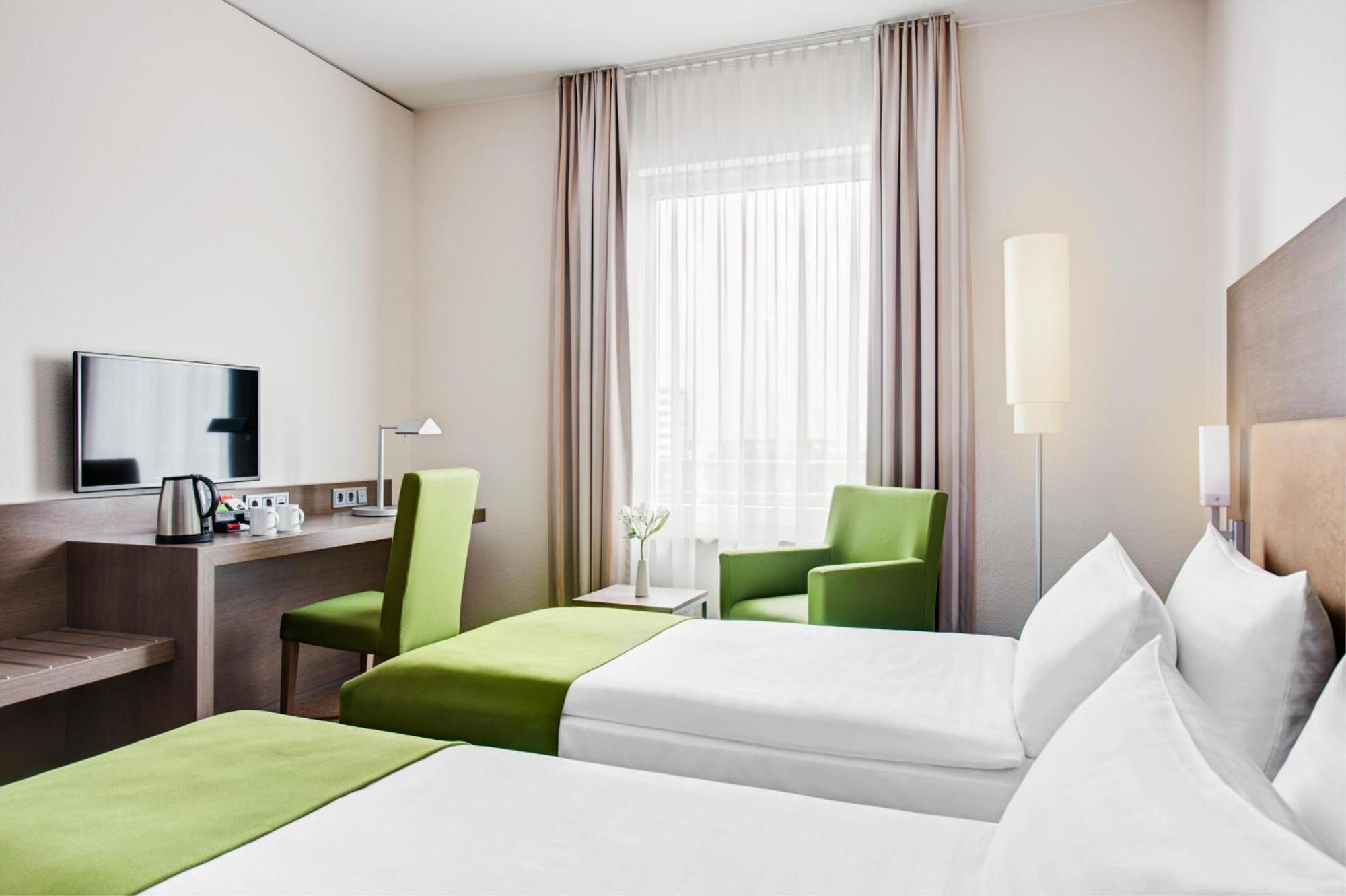 Twin Room,253861513:JPEG