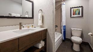 King Room,1554397033:JPEG