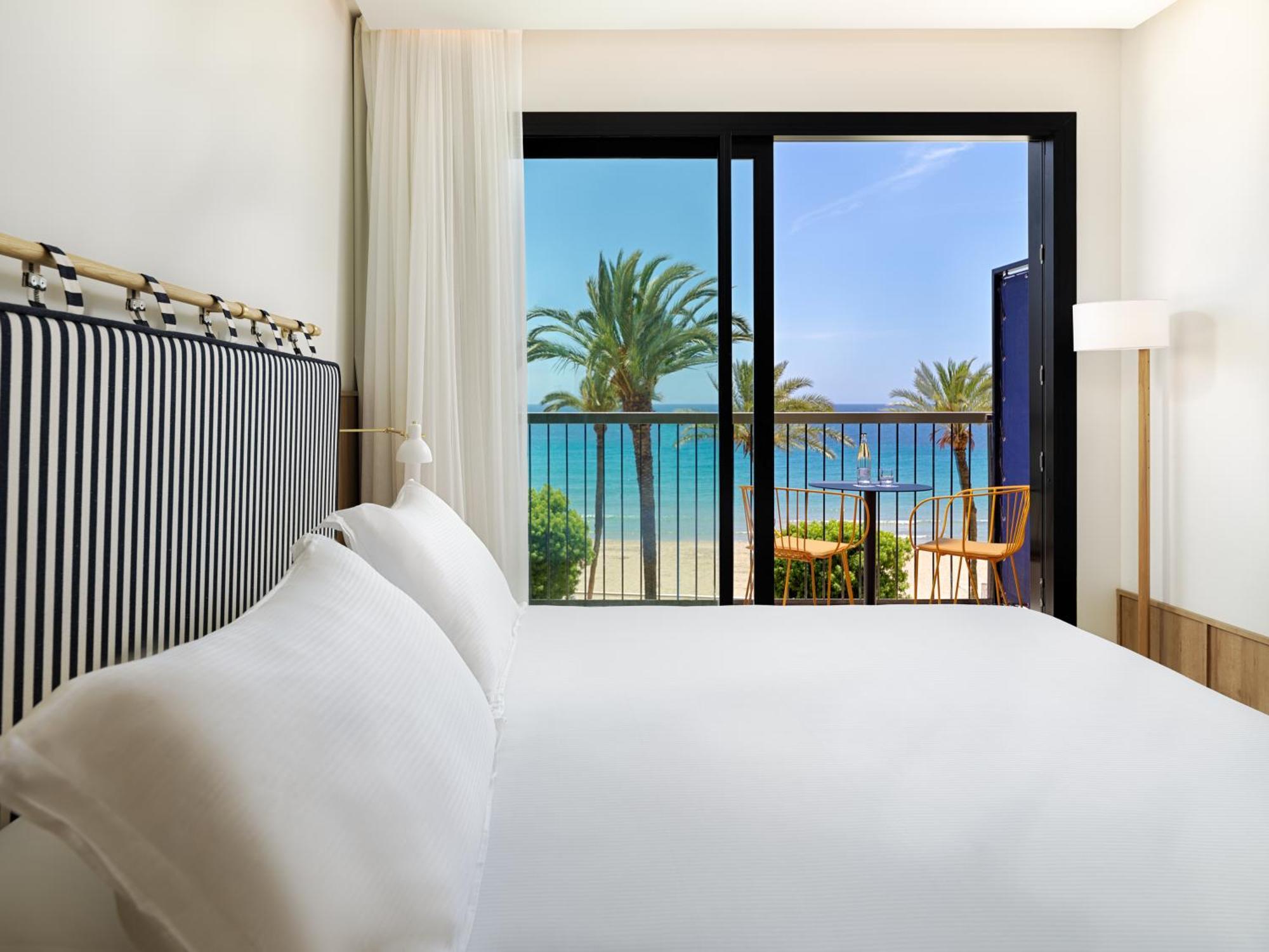 Classic Double Room Sea View,1284391957:JPEG