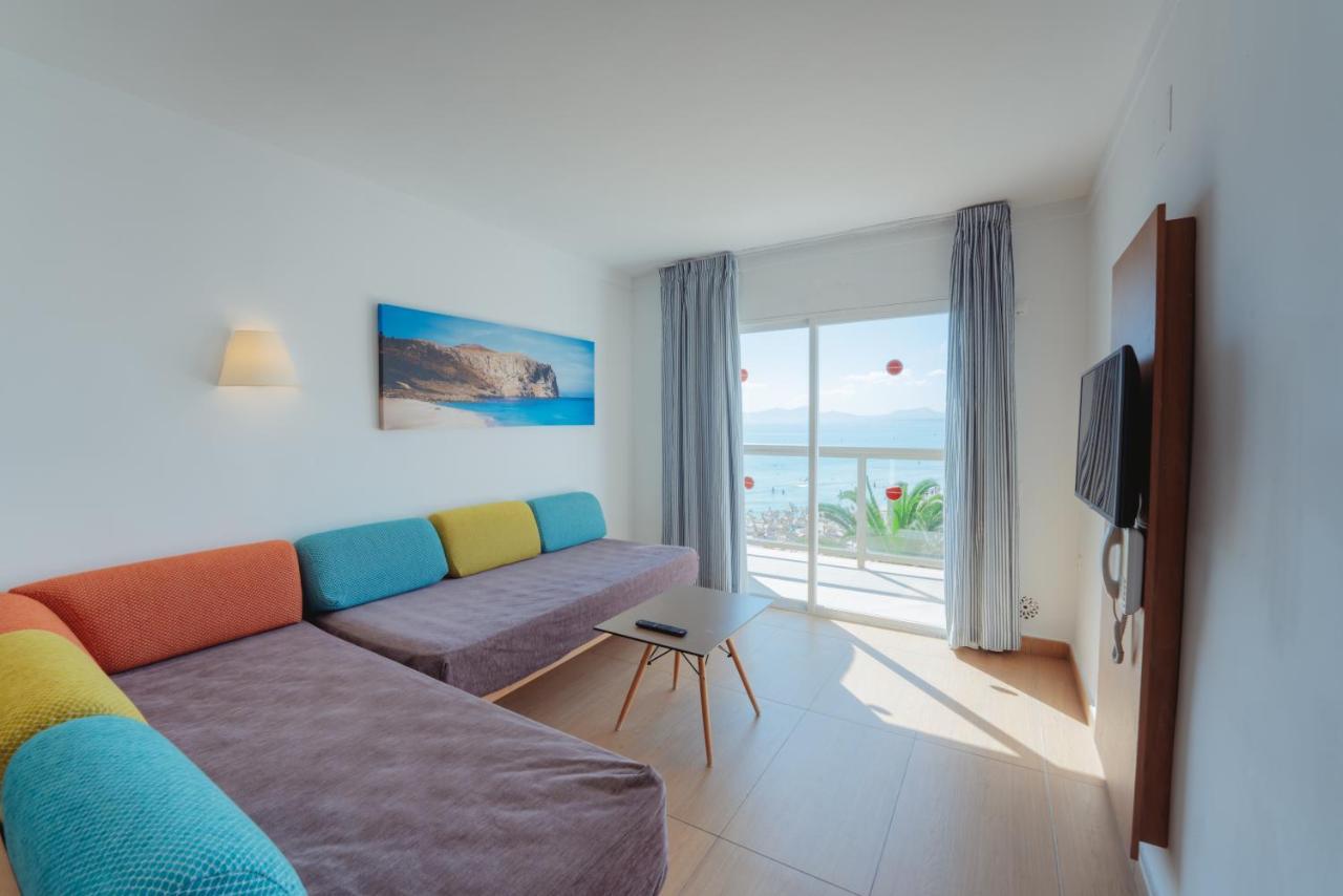 One-Bedroom Apartment Sea View