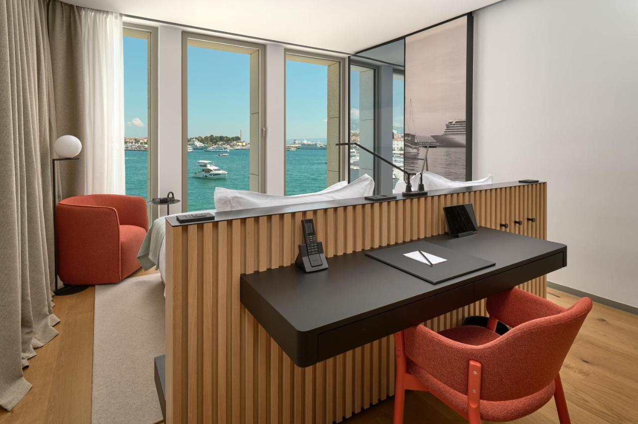Superior King Room Sea View