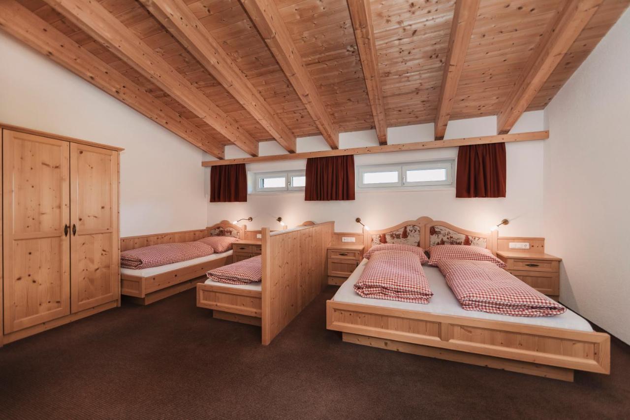 Quadruple Room,1301685205:JPEG