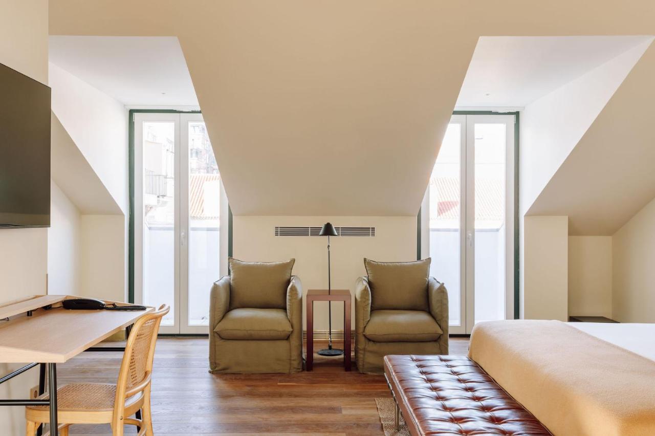 Deluxe Attic Suite