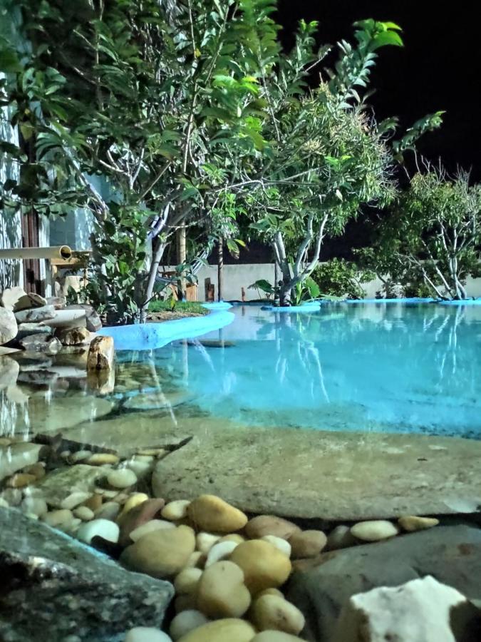 Queen Room Pool View