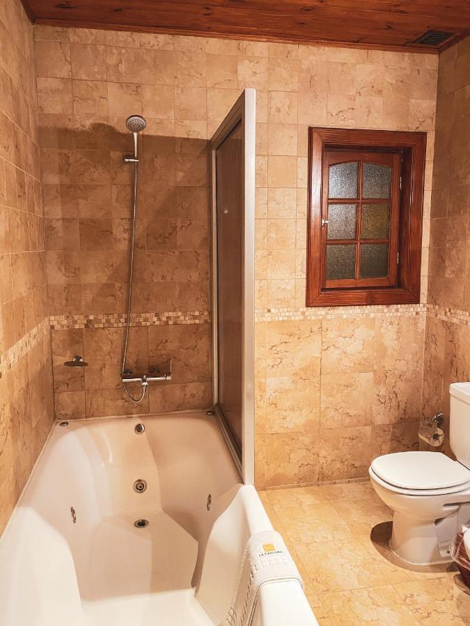 Quarto Superior com Cama de Casal ou 2 de Solteiro