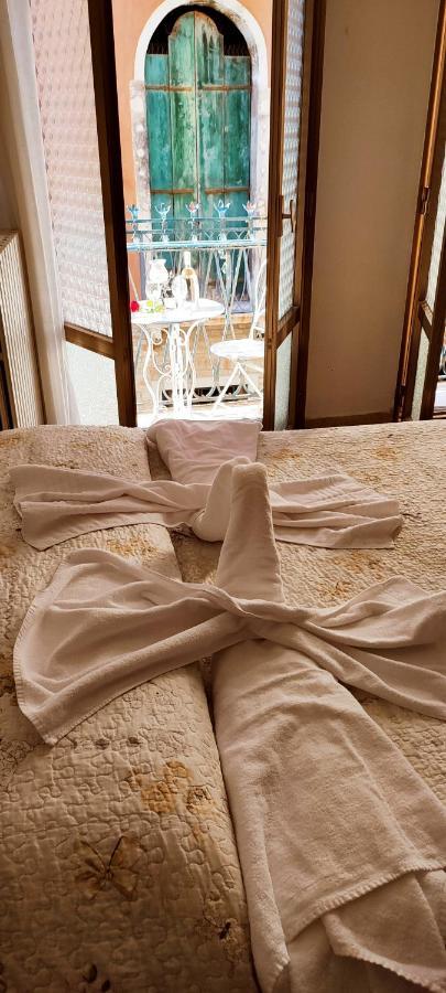 Double Room with Balcony and Canal View,1340184320:JPEG