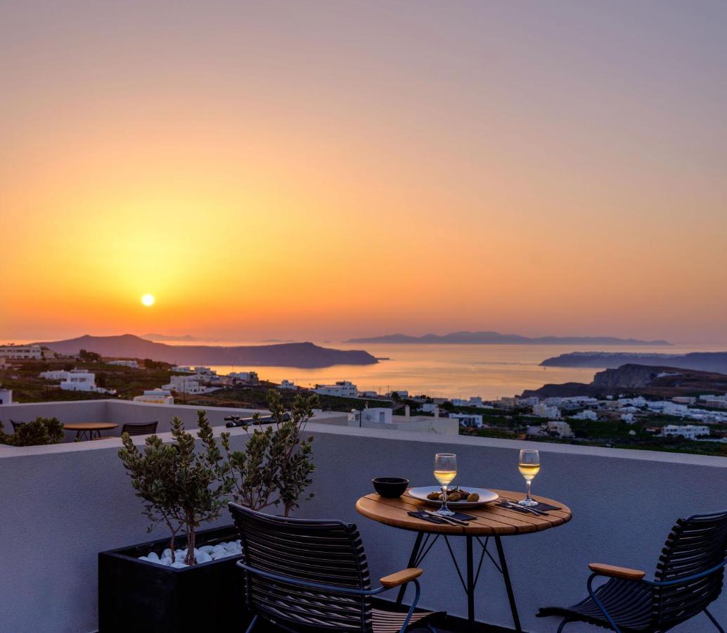 Honeymoon Suite Outdoor heated private Jetted tub Sea View