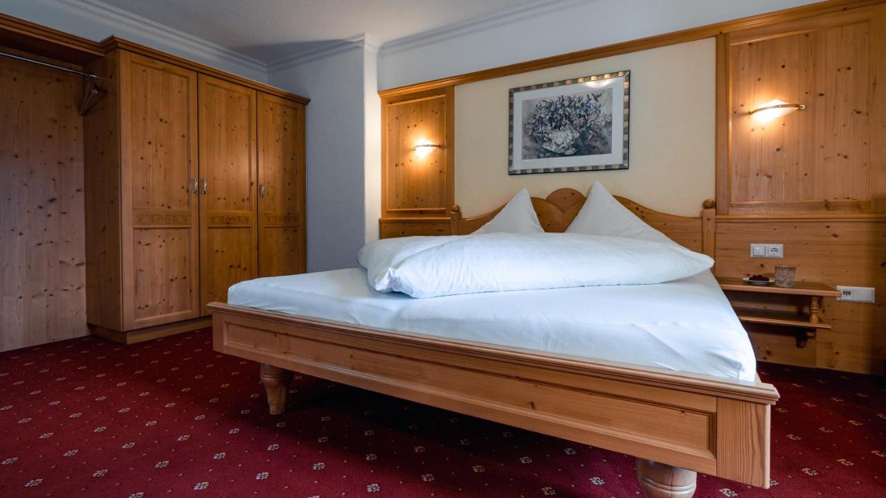 Double Room,1528220854:JPEG