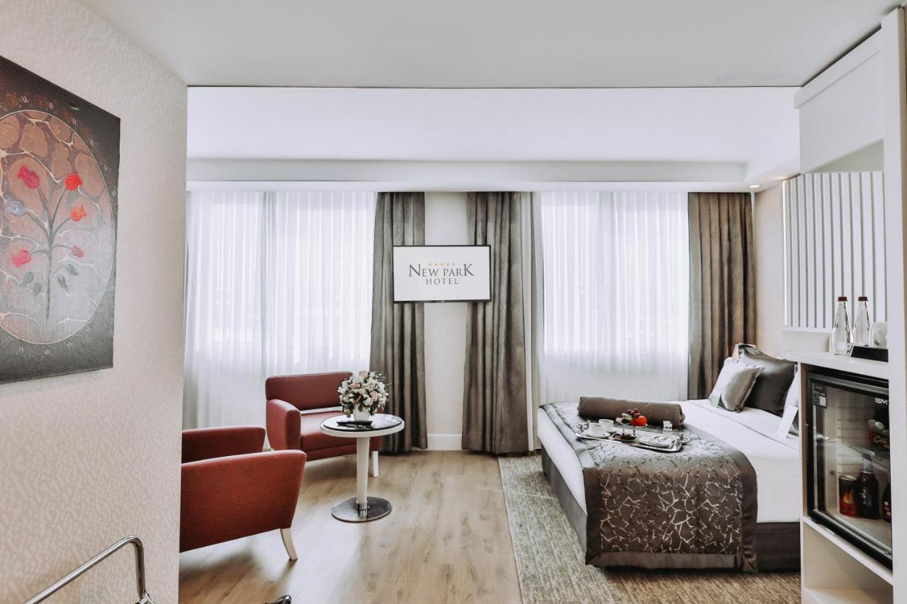 Deluxe Queen Room