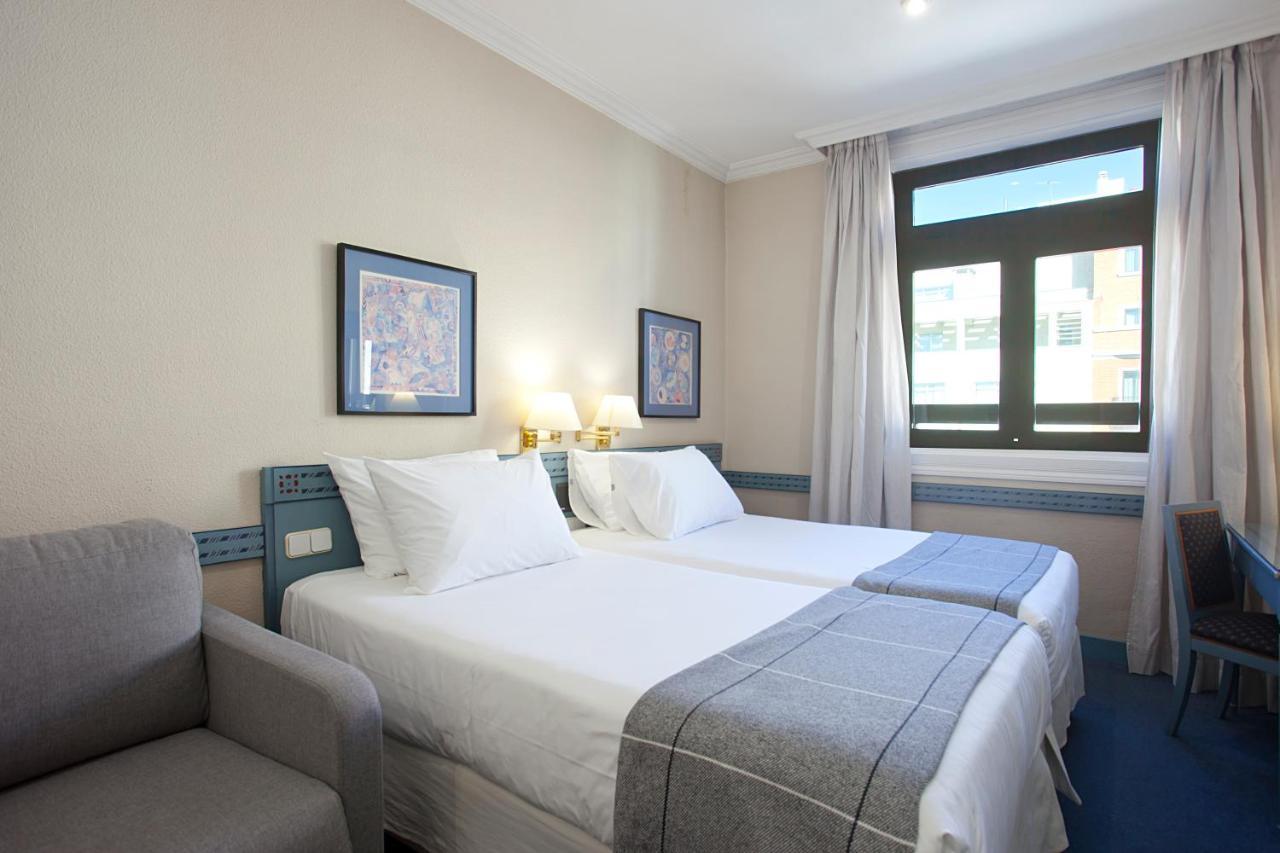 Studio Extra Bed